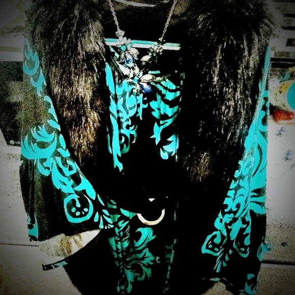 Winter Chic Outfits - Picture 1 of 4